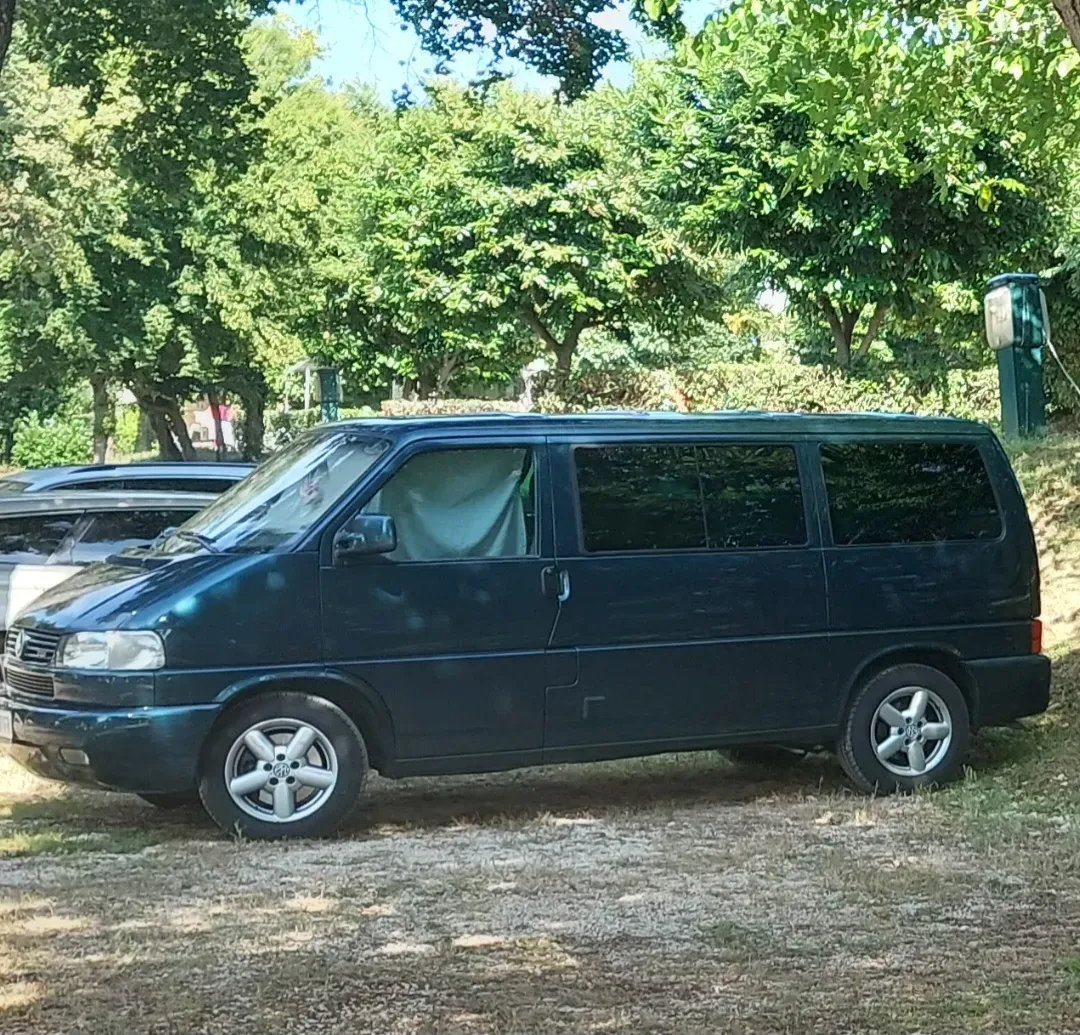 Volkswagen Multivan 2003 photo 2