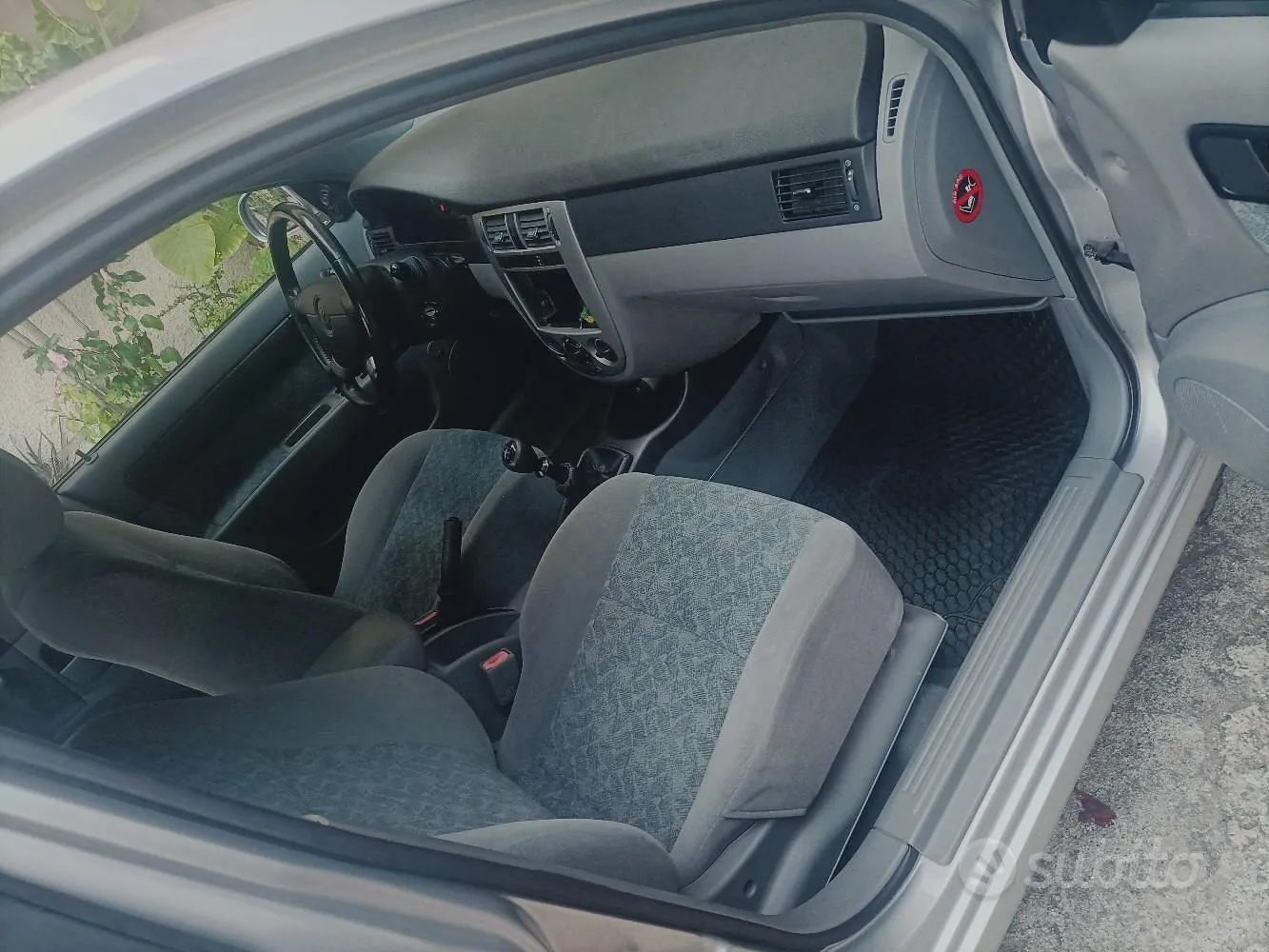 Daewoo Nubira 2003 photo 5
