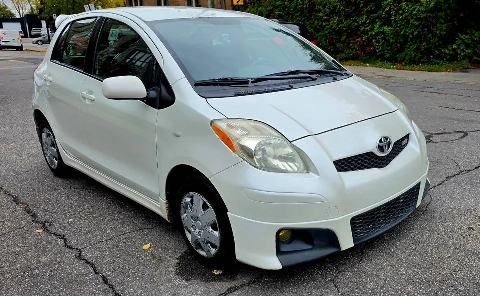 Toyota Yaris 2010 photo 3