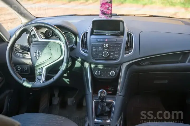Opel Zafira 2012 photo 3
