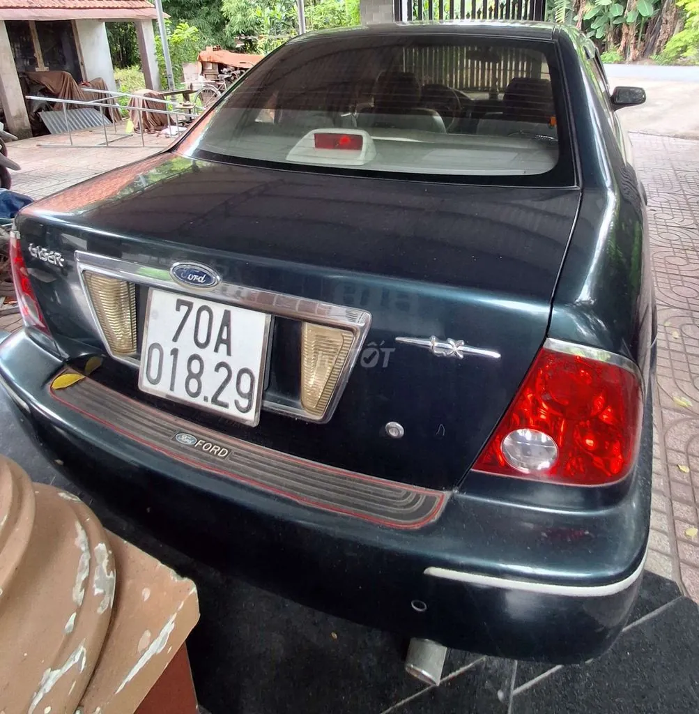 Ford Laser 2002 photo 3