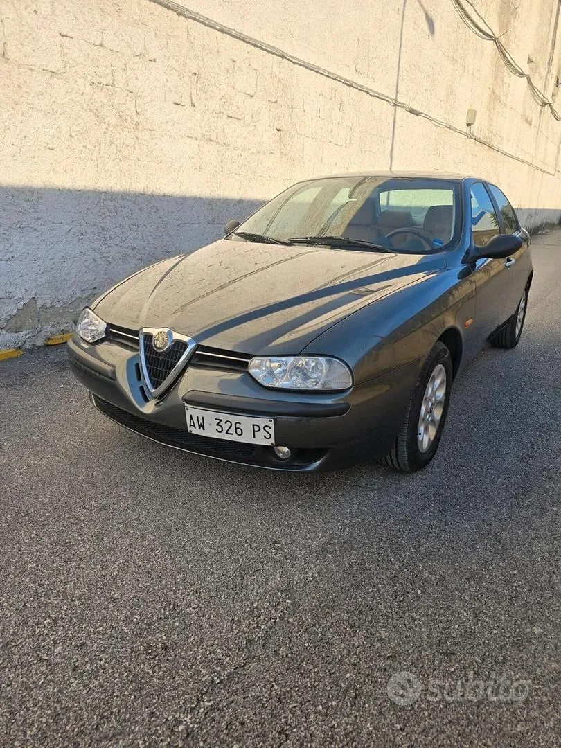 Alfa Romeo 156