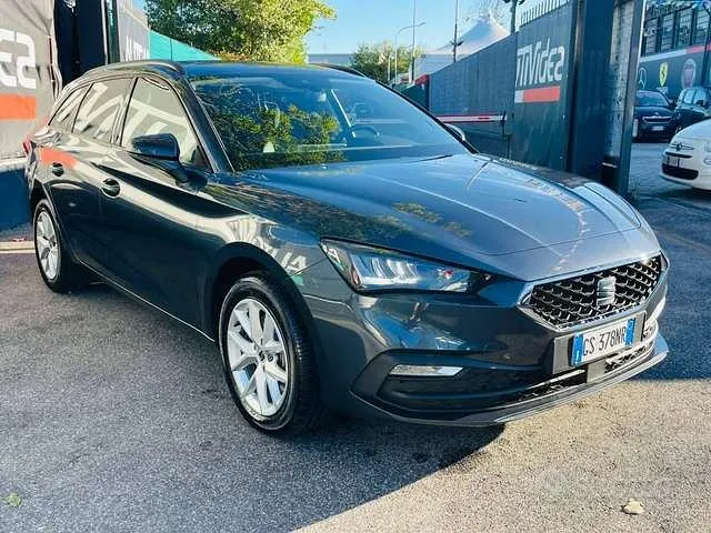Seat Leon 2024 photo 2