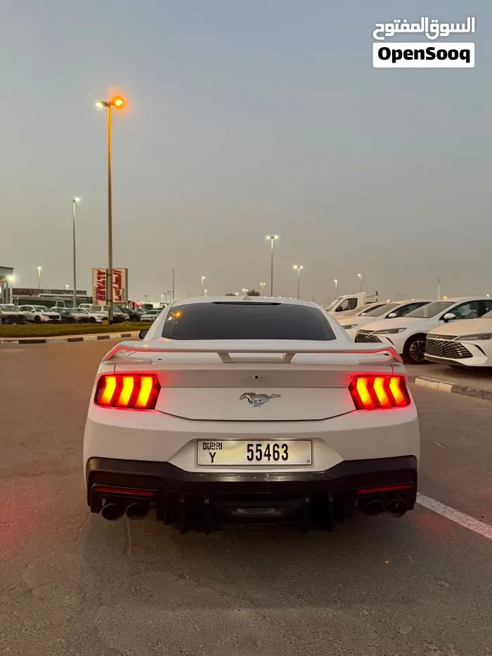 Ford Mustang 2024 photo 2
