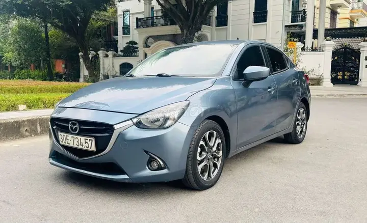 Mazda 2 2017 photo 3