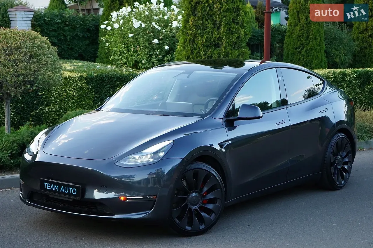 Tesla Model Y