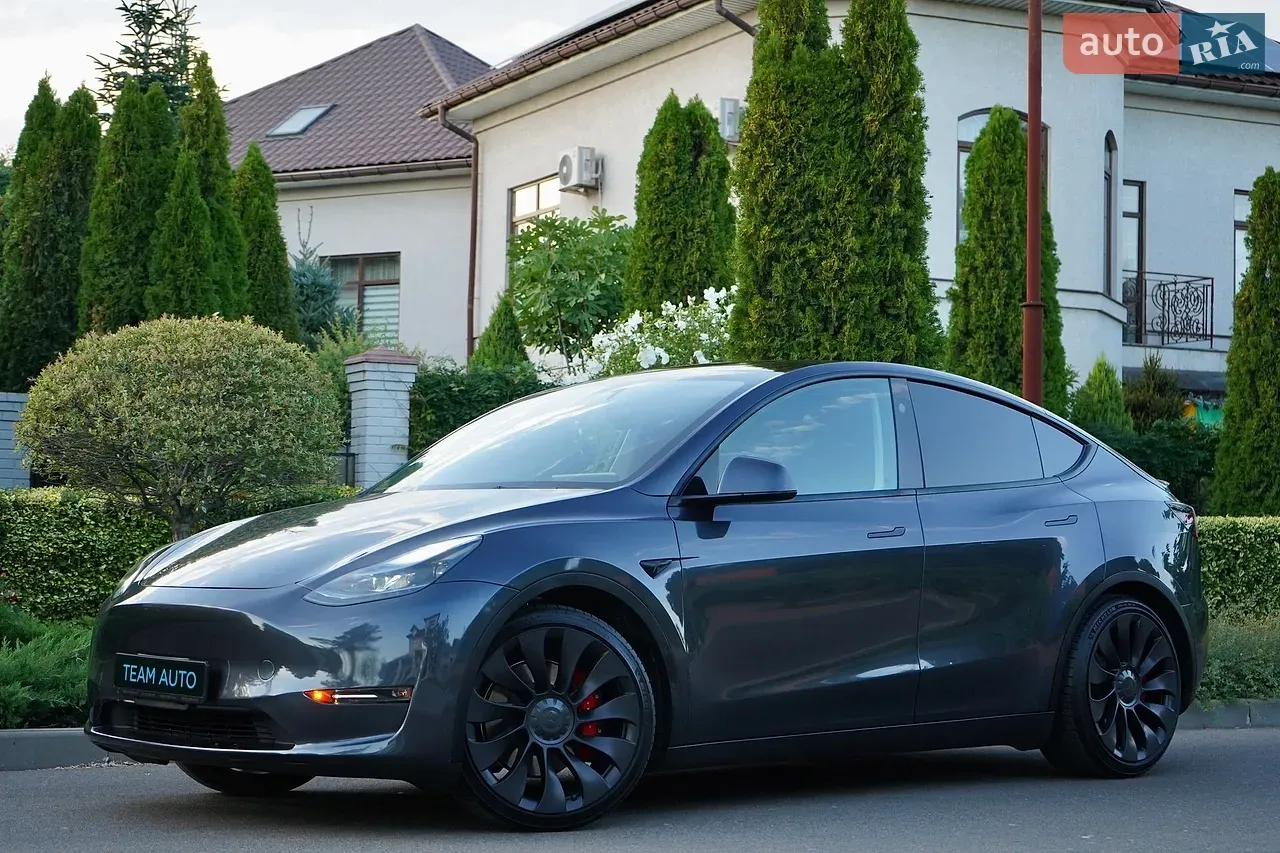 Tesla Model Y 2024 photo 3