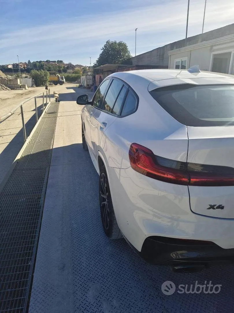 BMW X4 2020 photo 2