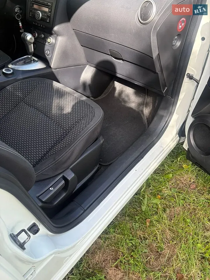 Nissan Qashqai 2009 photo 2