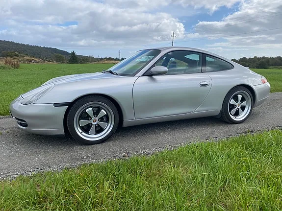Porsche 911 Carrera 2000 photo 3
