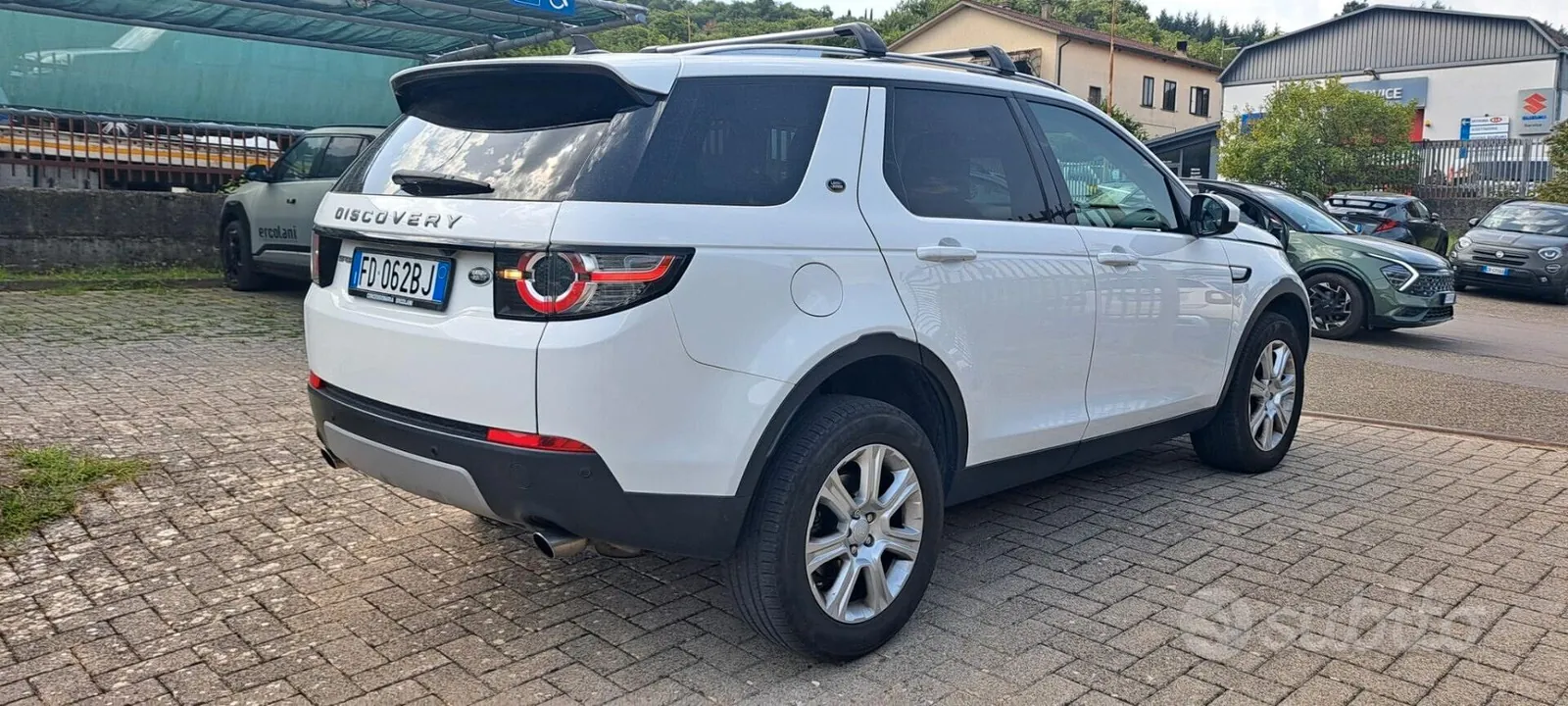 Land Rover Discovery Sport 2016 photo 5