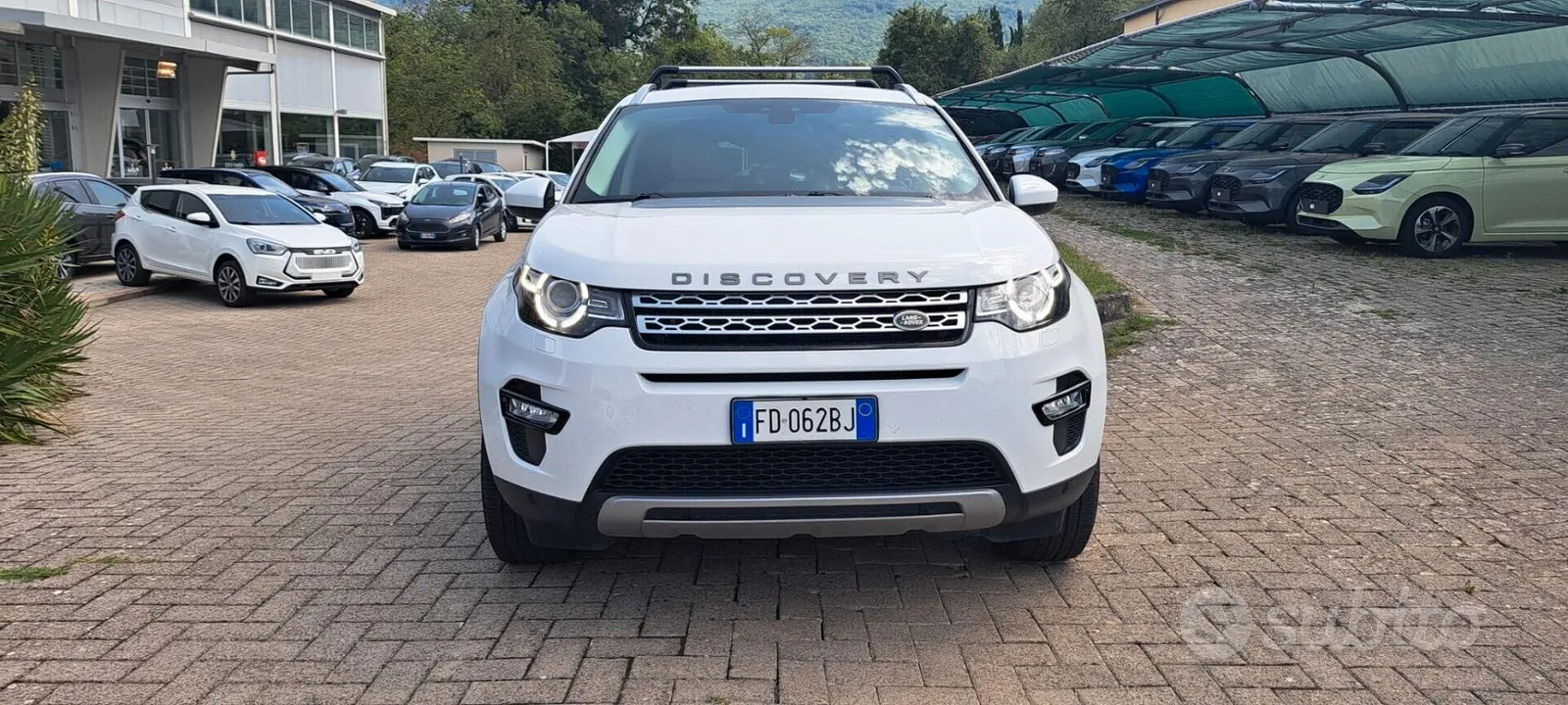 Land Rover Discovery Sport 2016 photo 4