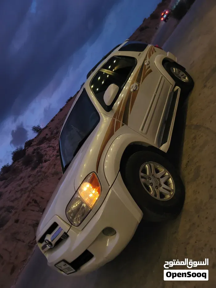 Toyota Sequoia 2006 photo 2