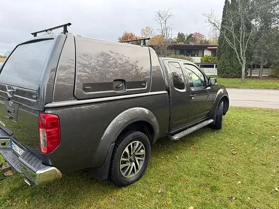 Nissan Navara 2012 photo 5