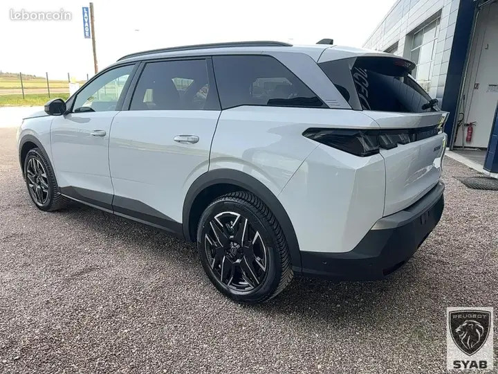Peugeot 5008 2024 photo 5