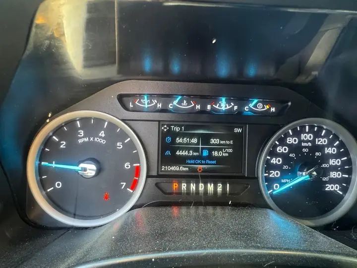 Ford F250 2018 photo 2