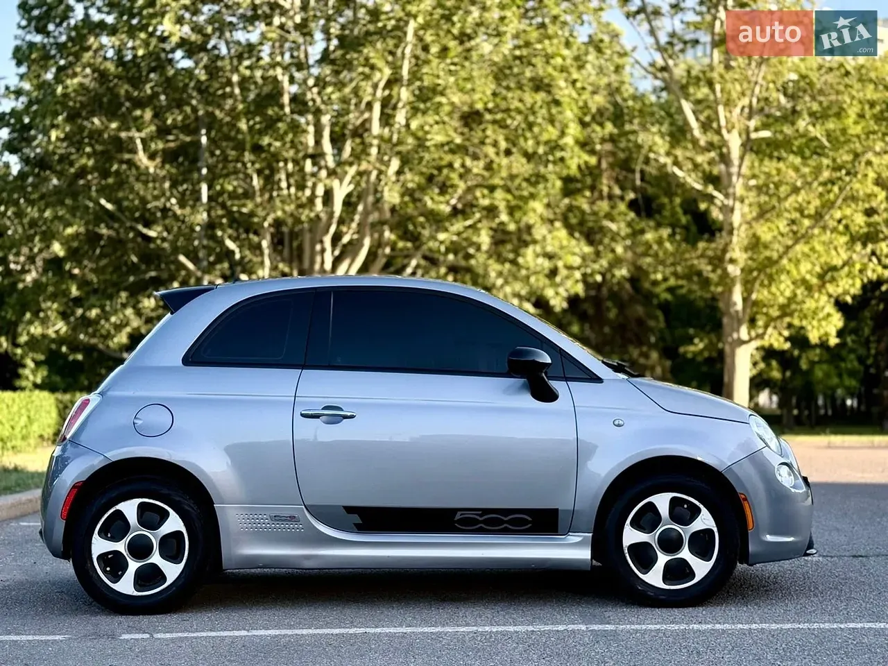 Fiat 500E 2015 photo 3