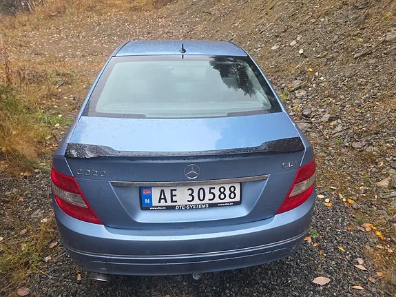 Mercedes-Benz C220 D 2009 photo 3