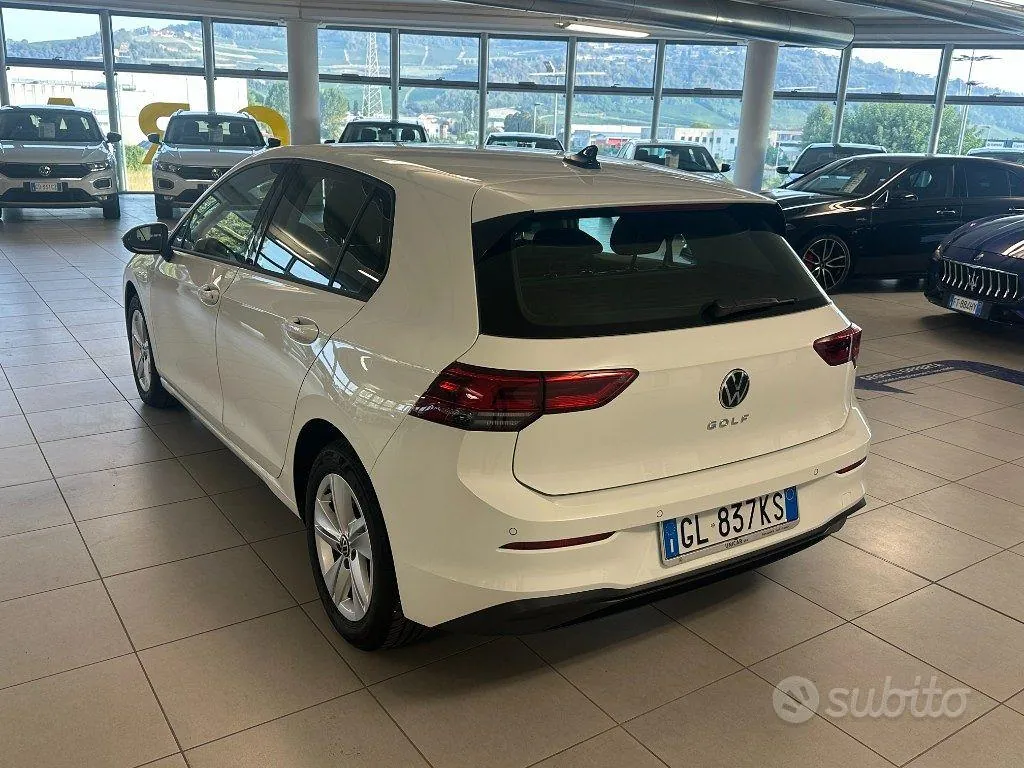 Volkswagen Golf 2023 photo 5