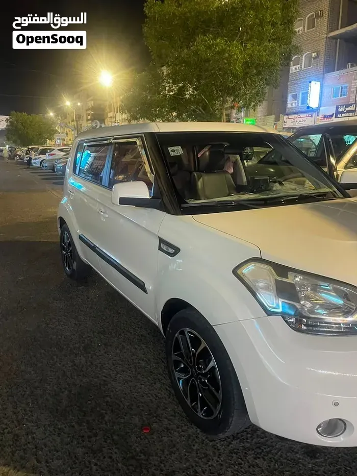 Kia Soul 2011 photo 2