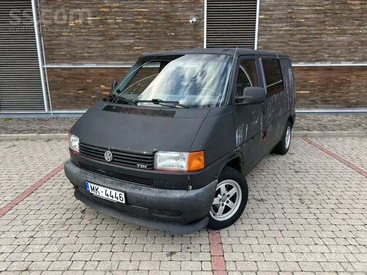 Volkswagen T4 2000 photo 2