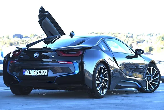 BMW I8 2015 photo 4