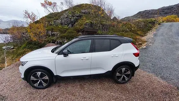 Volvo Xc40 2021 photo 2