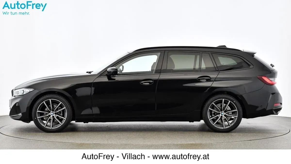 BMW 3 Series 2024 photo 3