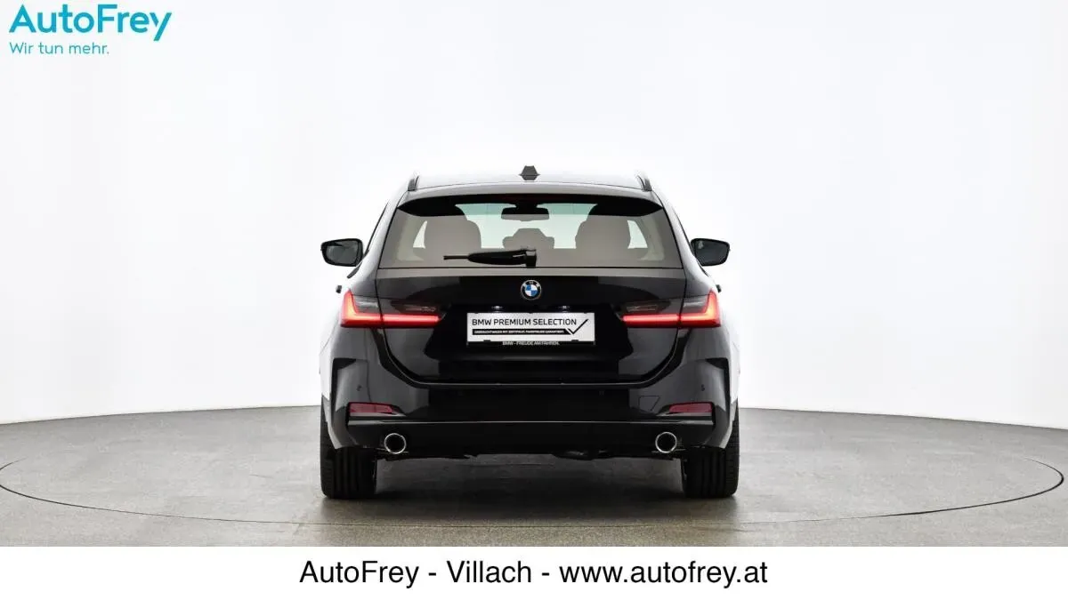 BMW 3 Series 2024 photo 2