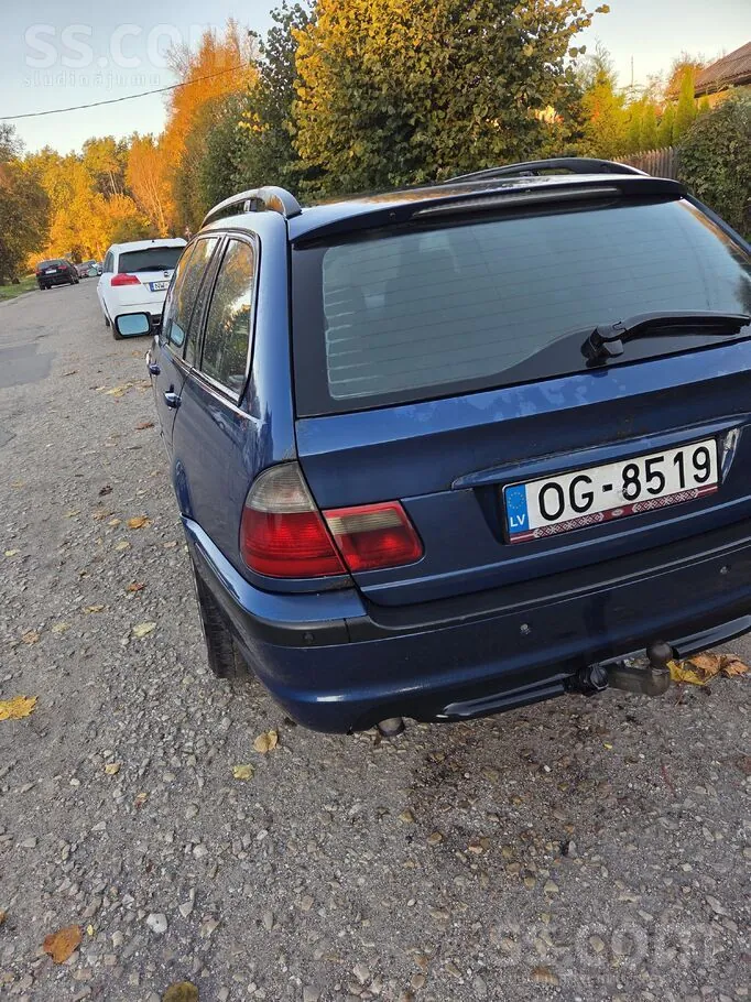 BMW 320 2003 photo 2