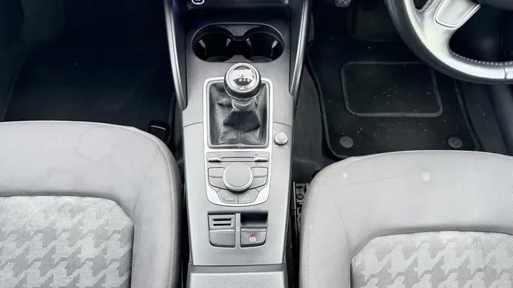Audi A3 2016 photo 5