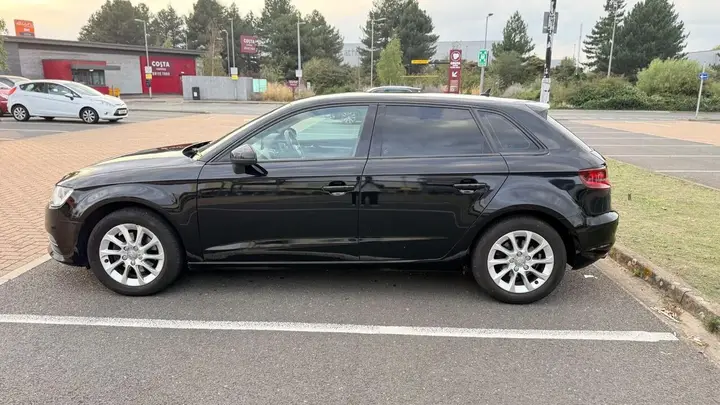 Audi A3 2016 photo 3
