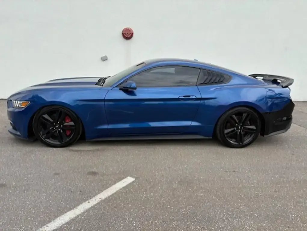 Ford Mustang 2017 photo 2