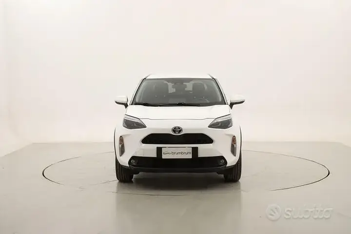 Toyota Yaris Cross 2023 photo 2