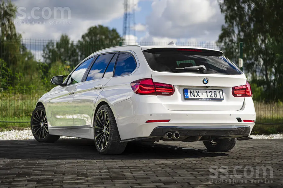 BMW 318 2013 photo 4