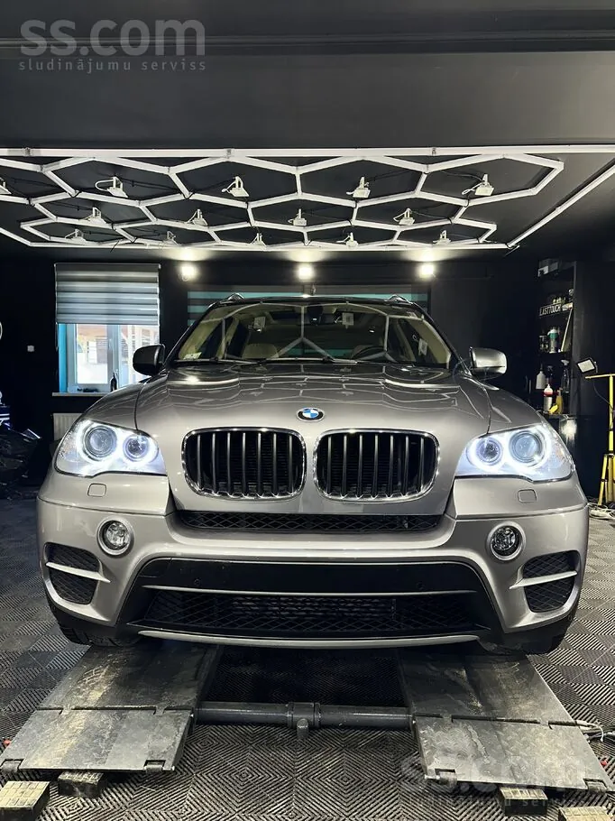 BMW X5 2012 photo 3
