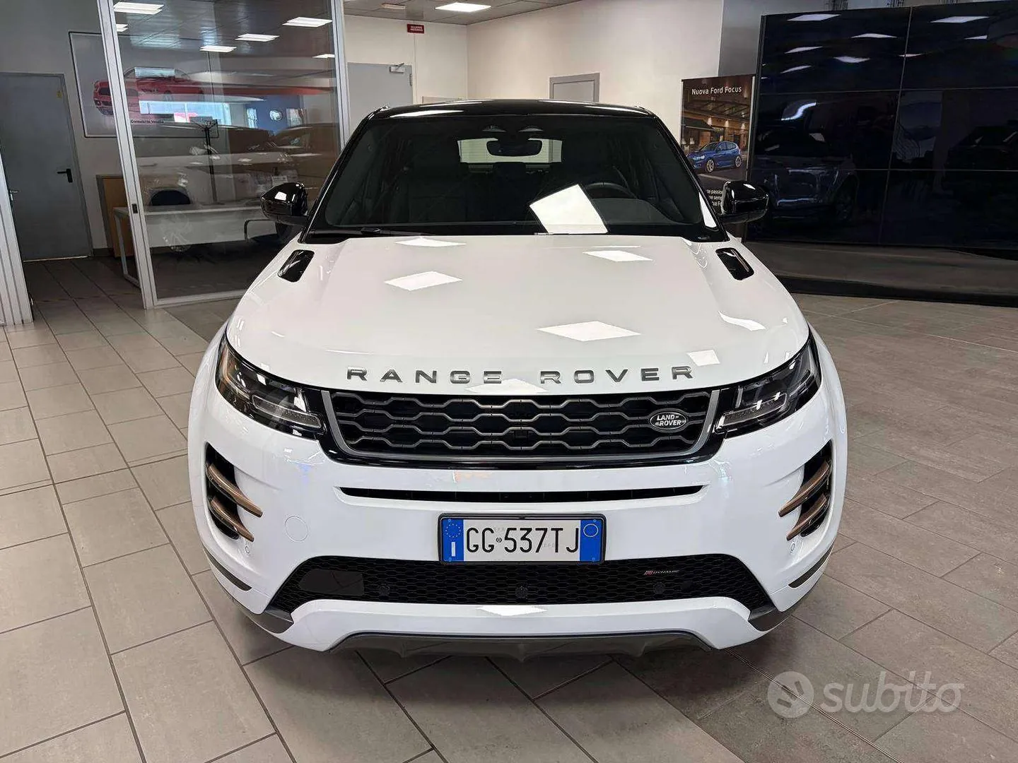 Land Rover Range Rover Evoque 2022 photo 2