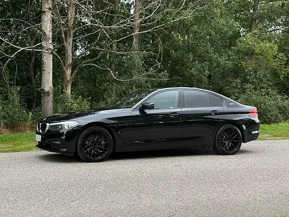 BMW 530E 2019 photo 2