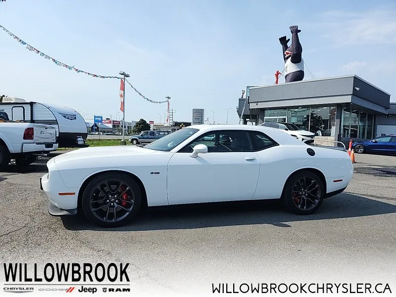 Dodge Challenger 2023 photo 3