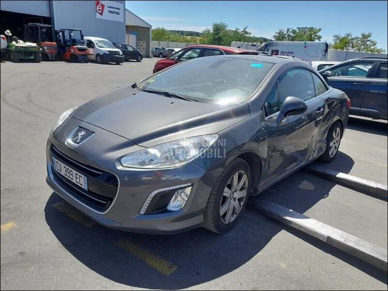 Peugeot 308 2013 photo 3