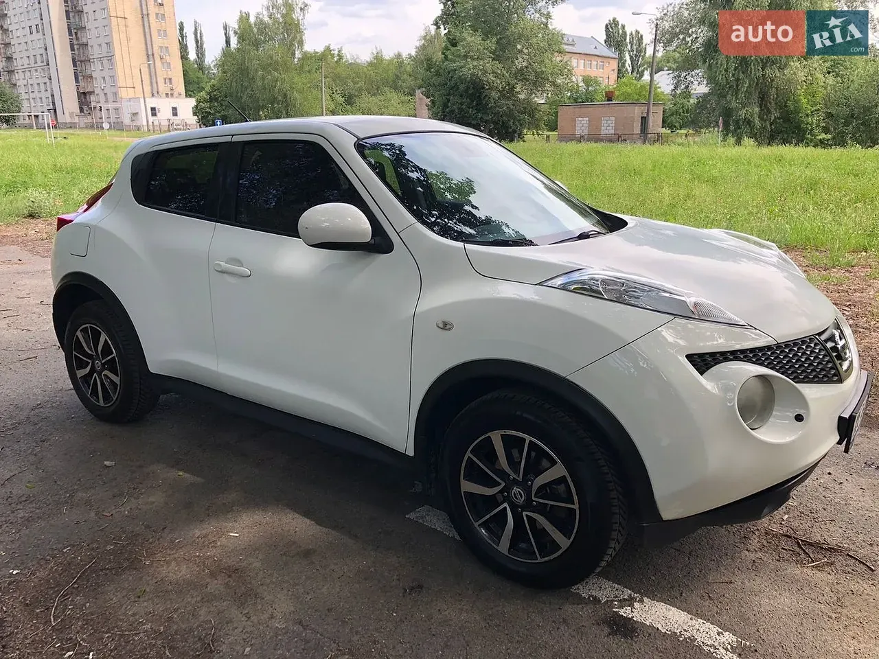 Nissan Juke 2012 photo 4