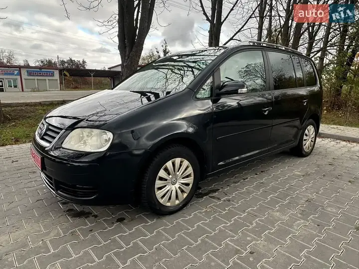 Volkswagen Touran 2006 photo 4