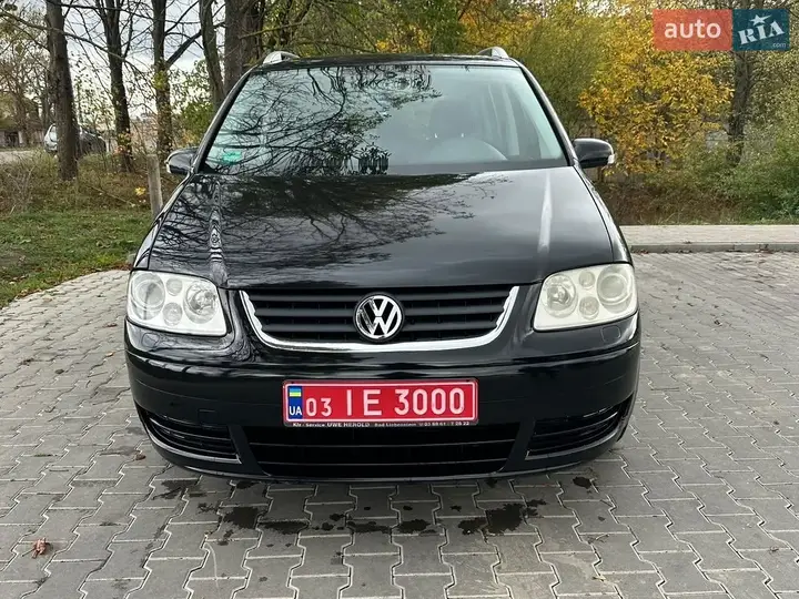 Volkswagen Touran