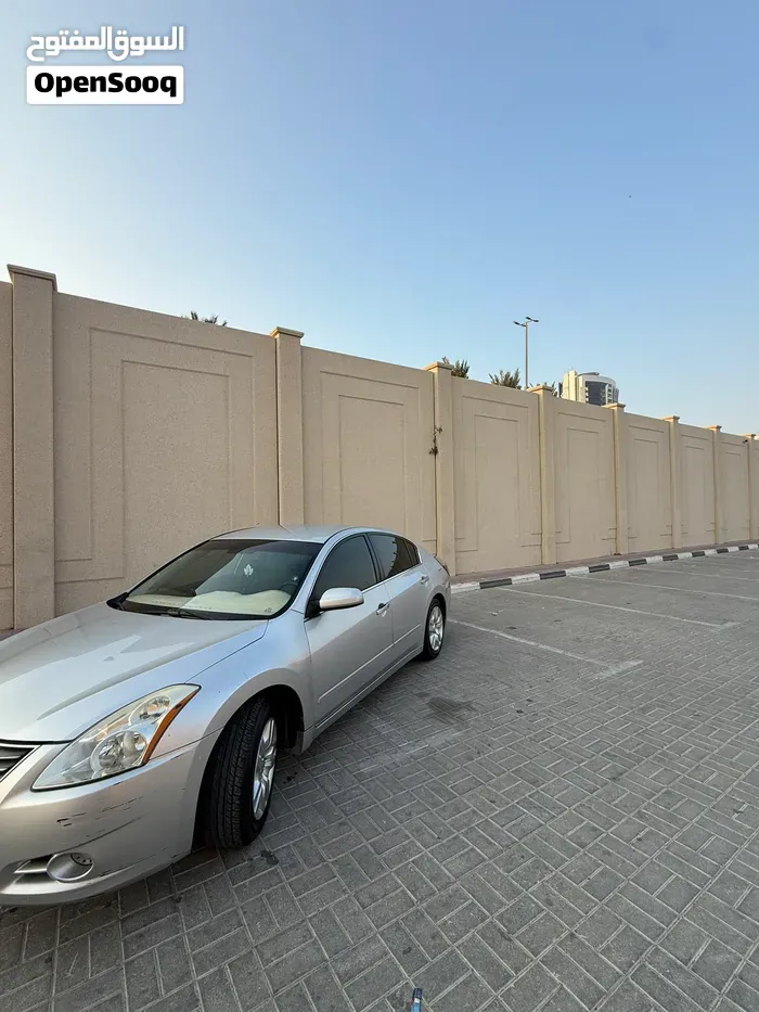 Nissan Altima 2011 photo 4