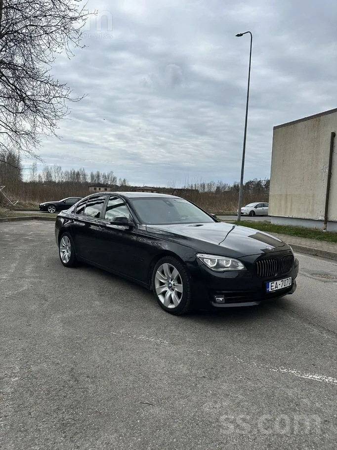 BMW 740