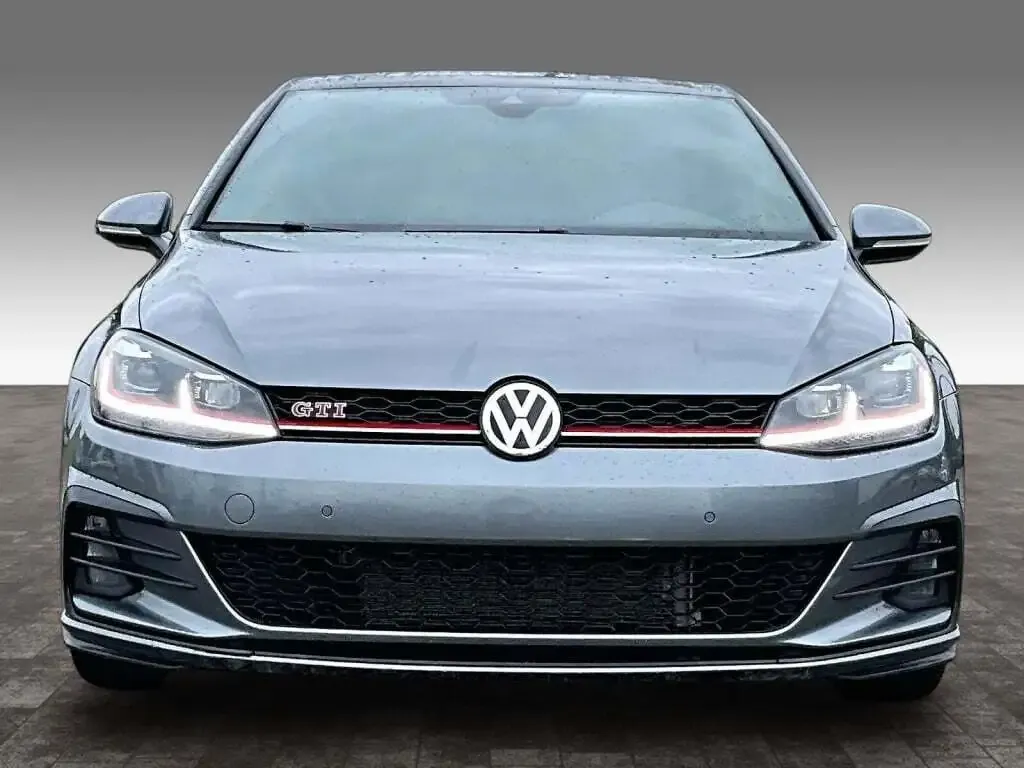 Volkswagen Golf 2018 photo 3