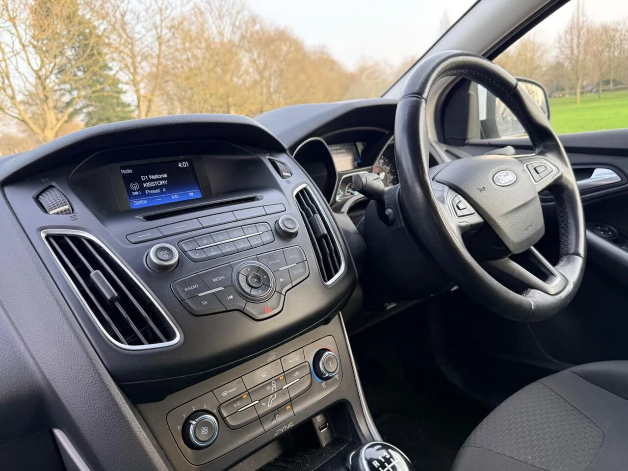Ford Focus 2015 photo 3