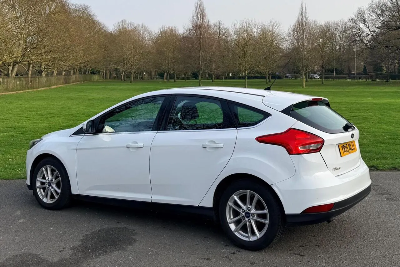 Ford Focus 2015 photo 4