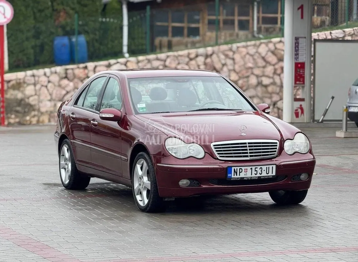 Mercedes-Benz C180 2002 photo 4