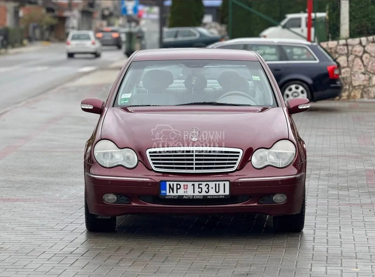 Mercedes-Benz C180 2002 photo 3